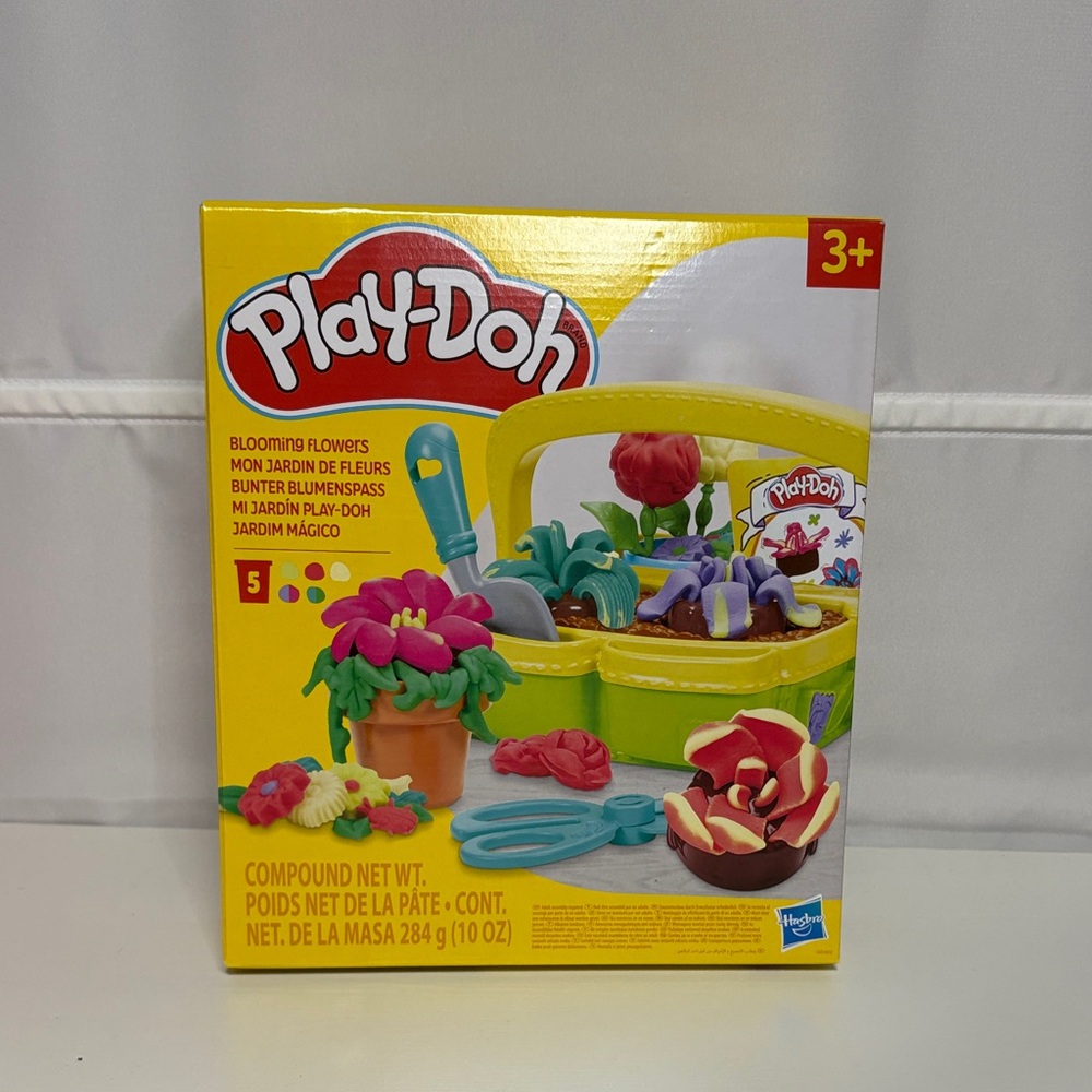 Play-Doh Blooming Flowers Set - Multicolor